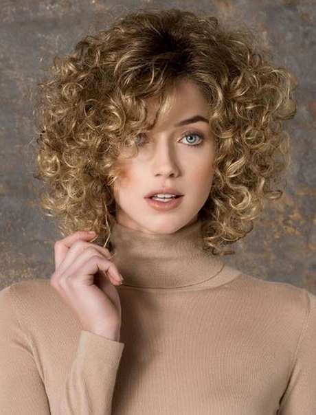 short-hairstyles-for-curly-hair-2018-63_6 Short hairstyles for curly hair 2018