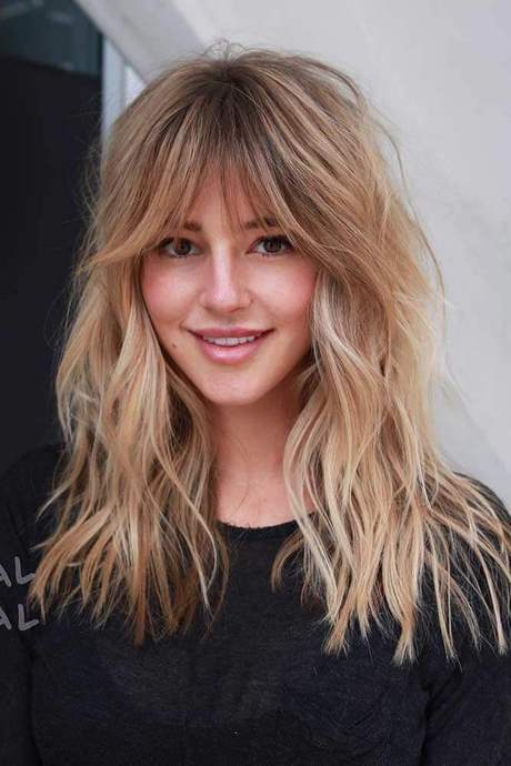 2022-medium-length-layered-haircuts-68_8 2022 medium length layered haircuts