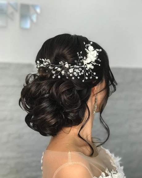 hairstyles-for-brides-2022-55_8 Hairstyles for brides 2022