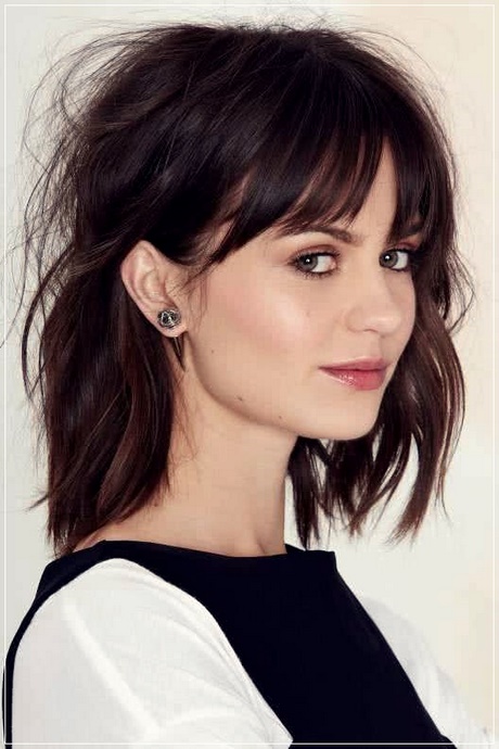 hairstyles-with-bangs-2022-71_9 Hairstyles with bangs 2022