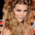 Best haircuts for wavy hair