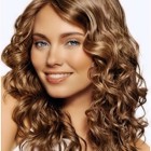 Curly hairstyles for oval faces