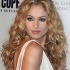 Long blonde curly hairstyles