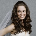Wedding hairstyles for curly hair