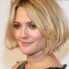Short hairstyles for big faces
