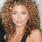 Best womens haircuts for curly hair