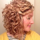 Cute haircuts for naturally curly hair